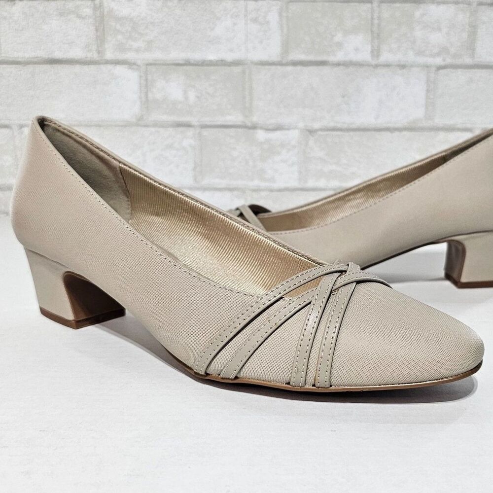 Easy Street Wallis Pumps 9.5 Beige Low Heel Comfort Work Shoes